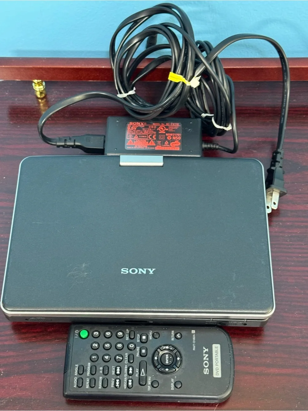 Sony Portable DVD Player 8